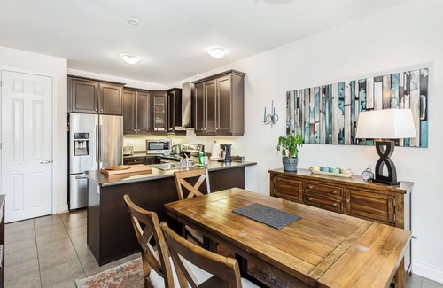 Halton Regional Municipality House | Milton Home away from home