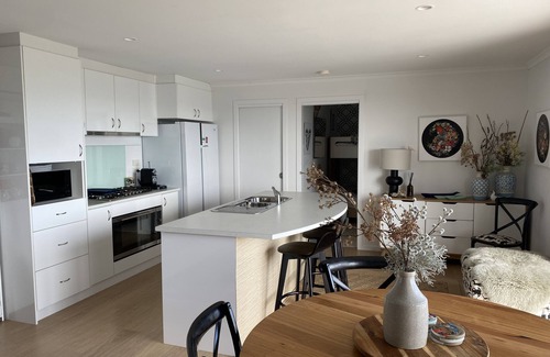 Lulworth House | Mima’s Nest Beach House