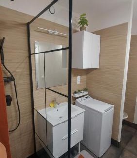 Mimizan-Plage Apartment | Mimizan Plage - Grand Studio 3 étoiles - 1 à 4 pers - Tout confort - 6 mn à pieds de la plage