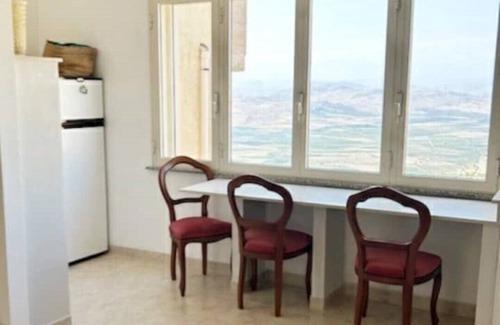 Mineo House | Mineo Townhouse with incredible views of Mount Etna