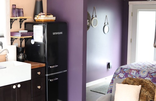 Thomas House | Miner's Daughter: Modern TinyHome nr Purple Fiddle