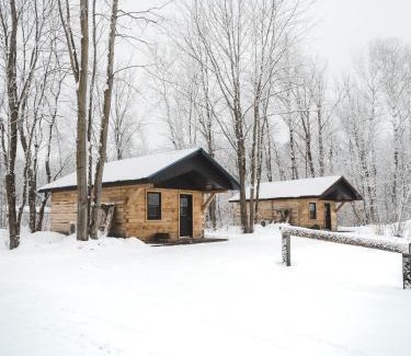 Odanak Other | Mini-Chalet - Abenaki Aventure