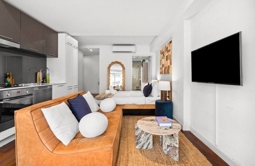 Woolloomooloo Apartment | Mini Penthouse by Sydney Dreams