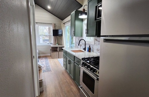 Richmond Cabin | Mini Sota - New Tiny House in located at family-friendly Riverside Resort.