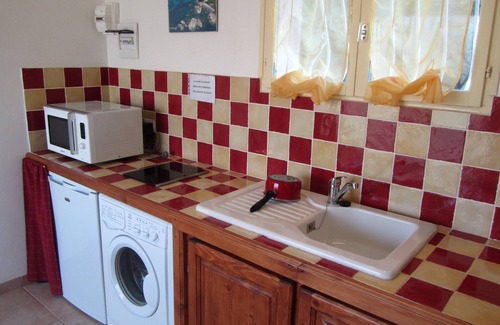 Porto-Vecchio Villa | Mini villa air-conditioned studio 21 m2 for 1 couple, swimming pool, beautiful view.