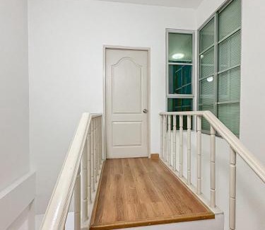 Ladprao House | Minimal 3BR House Ladprao 2 minutes to expressway