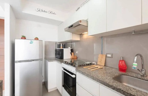 Barranco Apartment | Minimalist 1BR flat in Barranco w/Spanish shower