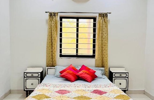 Raipur Apartment | Minimalist 3BHK Flat in Central Raipur with Office Space