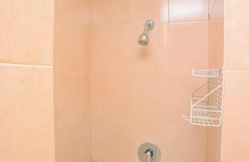 Kampung Bali Apartment | Minimalist and Cozy 2BR Apartment at The Boulevard By Travelio