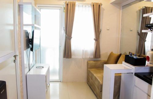 Rawasari Apartment | Minimalist and Homey 2BR Aparment at Green Pramuka near Mall By Travelio