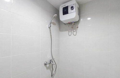 Semarang Apartment | Minimalist And Homey Studio At Amartha View Apartment