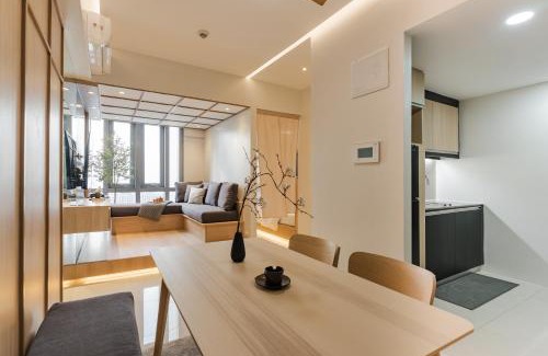 Bagumbayan Apartment | Minimalist Home in Eastwood Global Plaza Panoramic View