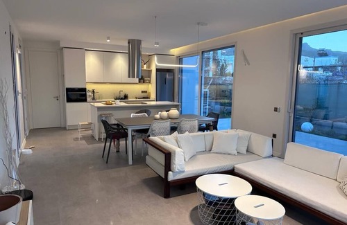Turgutreis City Center Villa | Minimalist, newly built villa with private swimming pool - centrally located