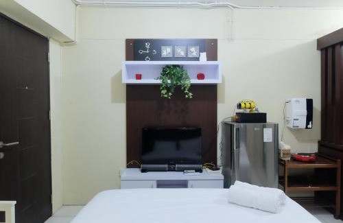 Kebagusan Apartment | Minimalist Studio at Kebagusan City Apartment By Travelio