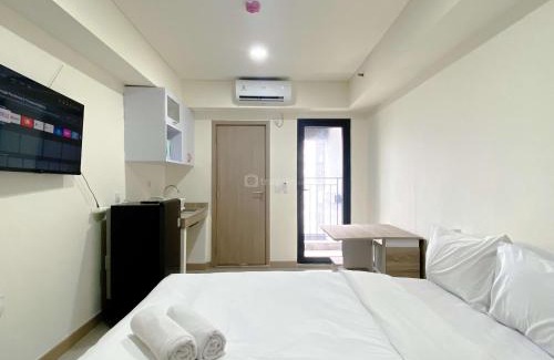 East Jakarta Apartment | Minimalist Studio for 1 Pax at Meikarta Apartment By Travelio