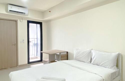 East Jakarta Apartment | Minimalist Studio for 1 Pax at Meikarta Apartment By Travelio