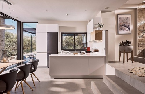 Akrotiri Villa | Minimalistic Design, 70 sq. m. Heated Pool, 5 Minutes From Sandy Beaches!