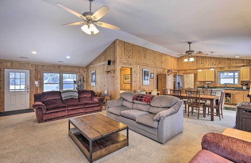 Minocqua Cabin | Minocqua Lakefront Cabin w/Deck