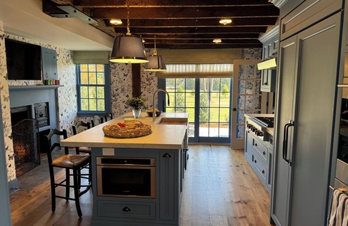 Simsbury Center House | Mint restored historic Simsbury 4BR estate; optional 1BR apt; all new amenities