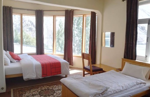 Gulmit Hotel | Mintika Lodge Hunza