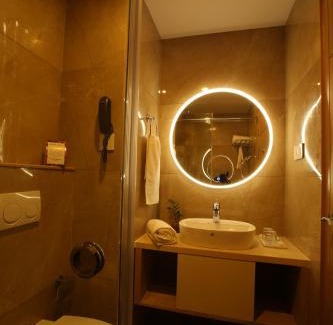 Sulthan Bathery Hotel | Mintotel Wayanad