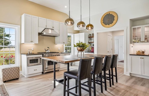 St. Michaels House | Minutes from Downtown St. Michaels | Pool | Hot Tub | Pickle Ball Court