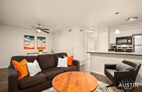 Zilker Apartment | Minutes to Zilker + Barton Springs & Free Parking