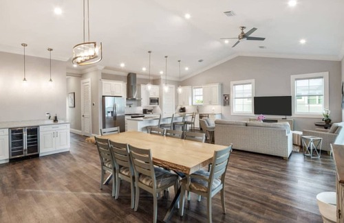 Key West House | Mirador House by Brightwild Pool Dock