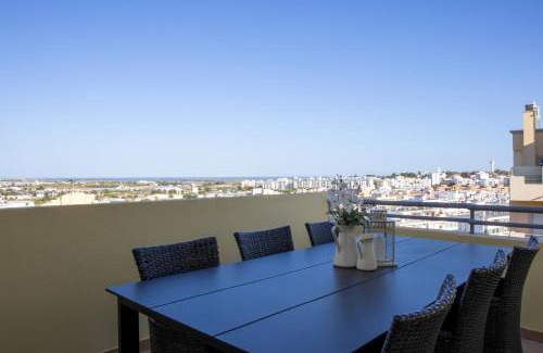 Faro House | Miradouro da Penha
