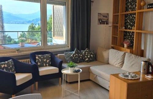 Bissone Apartment | MIRALAGO -Wonderful Lake view