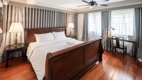 Bagong Lipunan Ng Crame House | MIRANAMIN NEST Elegant Home in MiraNila Heritage Compound, Pet Friendly, with Rooftop, Kitchens - Perfect for Reunions, Team Building