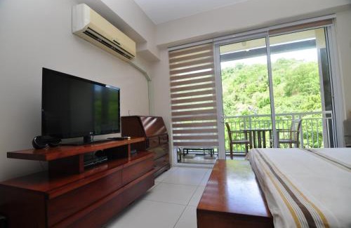 Nasugbu Apartment | Miranda B 306 1BR at Pico de Loro by Raquel's Place
