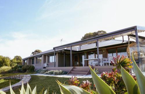 McLaren Vale House | Miravino – breathtaking vineyard views