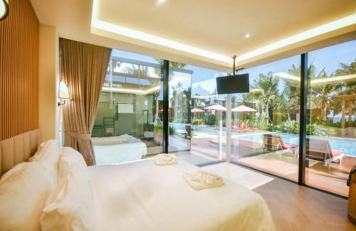 Chakphong Hotel | Mirror Mirror Hotel Cafe & Restaurant