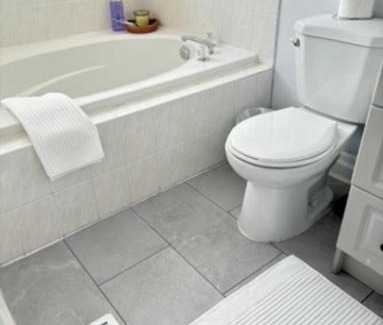 Churchill Meadows House | Mississauga Guest House McDowell