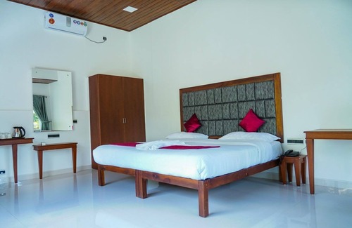 Chithirapuram Bed & Breakfast | Misty Bush Munnar - Deluxe Double Roomn