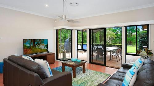 Robertson House | Misty Creek of Robertson