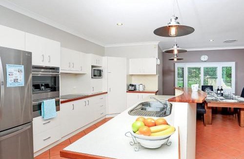 Robertson House | Misty Creek of Robertson