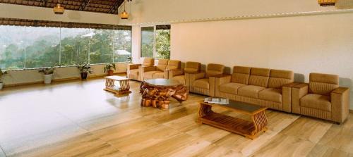 Anachal Hotel | Misty Dale Luxury Resort & Spa