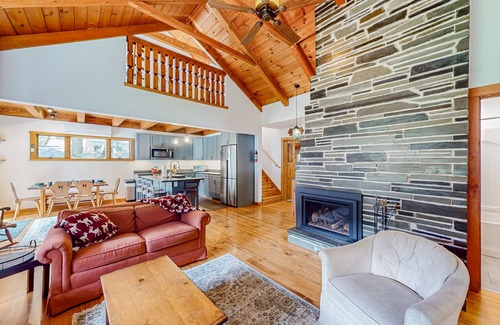 Franconia House | Mittersill Village Gem | House in Franconia with balcony, fireplace, & dogs ok