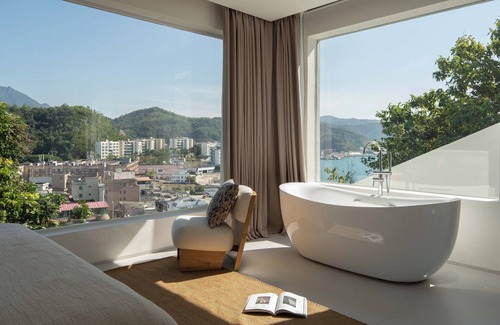 Shenzhen Hotel | Miyue Shenzhen Blue and White Holy Island Cliff Pool Hotel