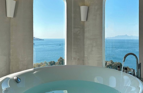Shenzhen Hotel | Miyue Shenzhen Blue and White Holy Island Cliff Pool Hotel