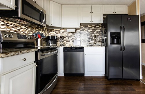 Snowshoe Condo | ML 282 - Dazzling mountain views await you in this 2BR bike-in/out retreat!
