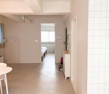 Cheongpa-dong Apartment | ML stay, 7 min walk from Seoul Station