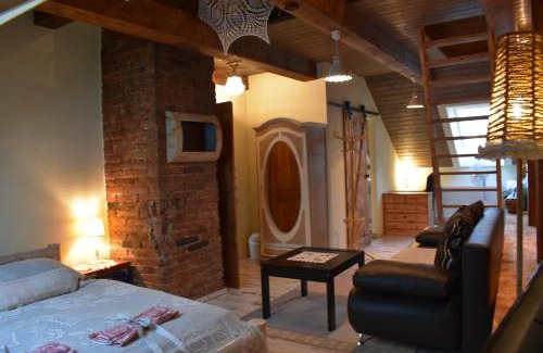 Slovenska Lupca House | Mníchov dvor
