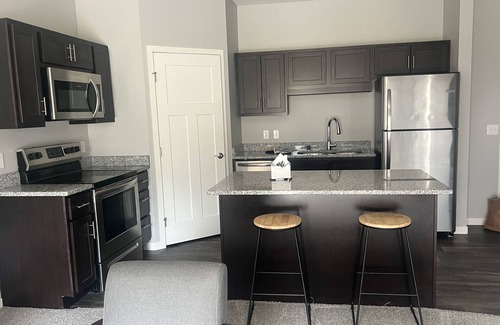 Ramsey Apartment | MN New High End 1 BDRM Main Floor