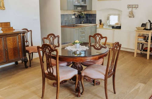 Dobrova-Polhov Gradec Apartment | Možinetova Hiša - Apartment 1