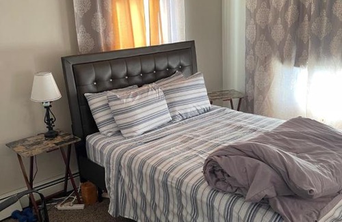South Side Apartment | Mo Short Term Rentals