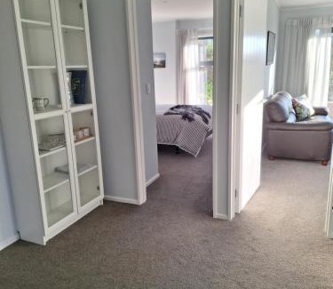 Waikawa Bay Apartment | Moana View Hideaway