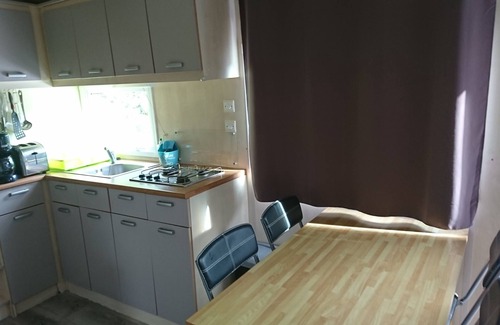 Allonnes House | Mobil home 4 pers, on camping 4 stars, with lagoon, 7 km from Saumur.